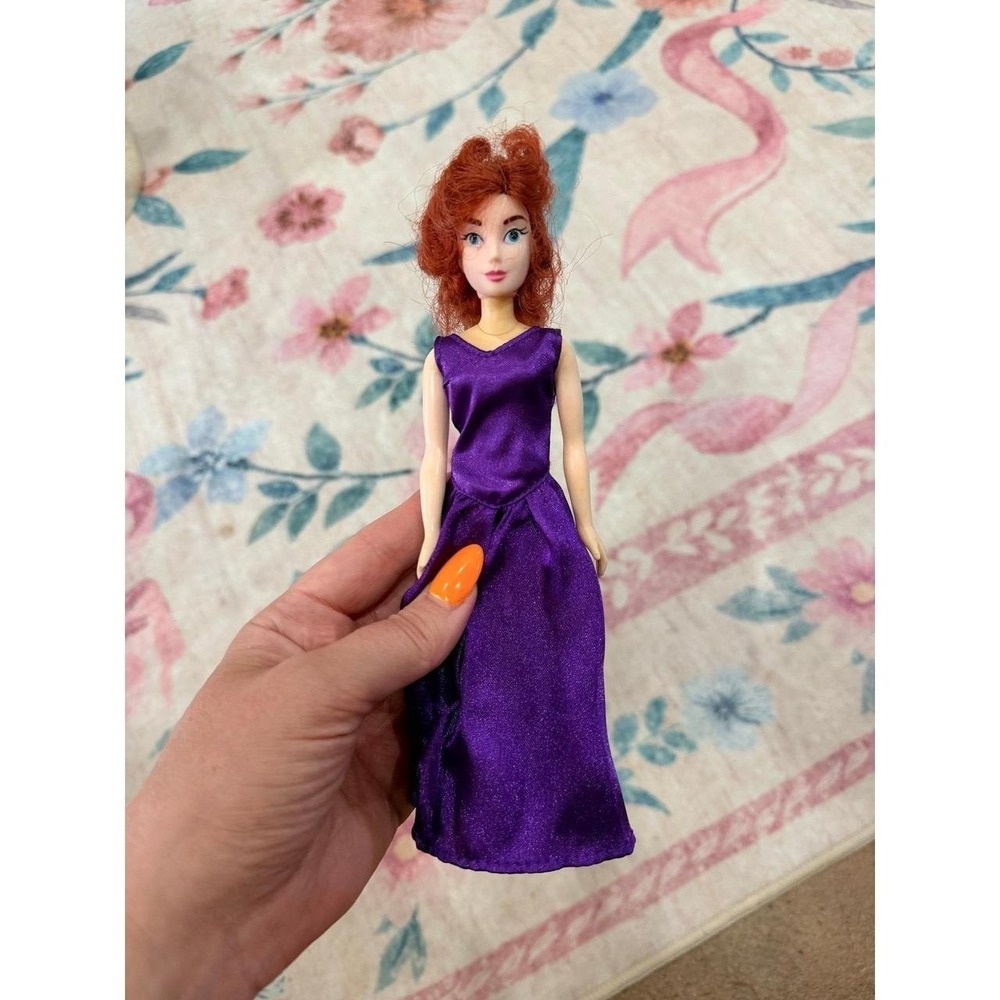 1997‎ Anastasia doll